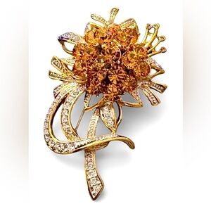 Camrose & Kross Jacqueline Kennedy (JBK) flower brooch